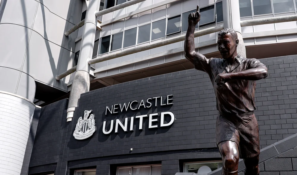 Statue of Alan Shearer outisde Newcastle's home ground St James Park