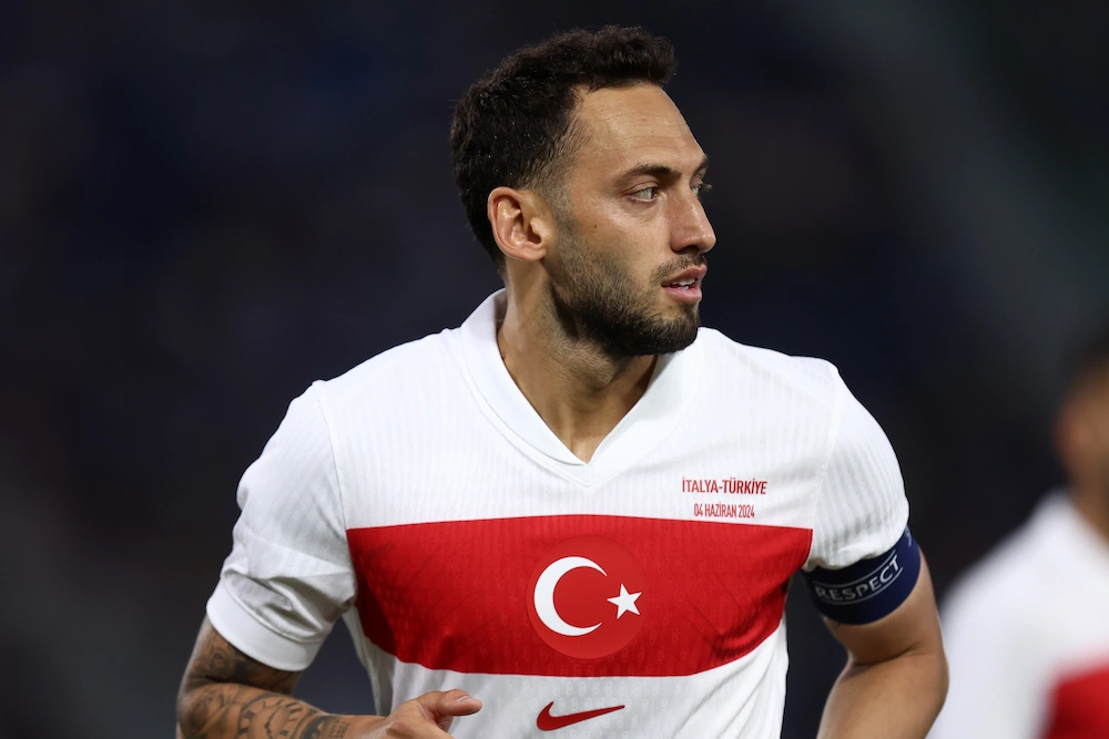 Hakan Çalhanoglu, Turkey