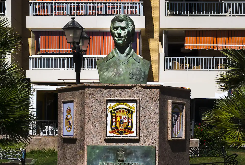 Statue of Juanito in Fuengirola where he was born