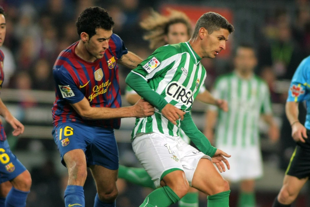 Salva Sevilla, Real Betis and Sergio Busquets, Barcelona