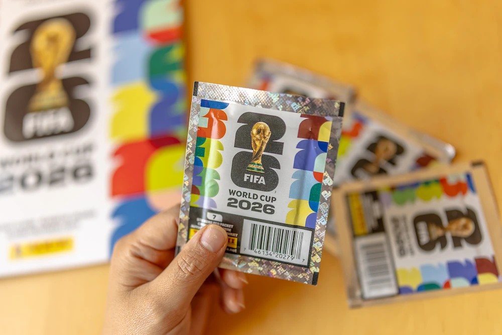 World Cup 2026 tickets in the hands of a fan