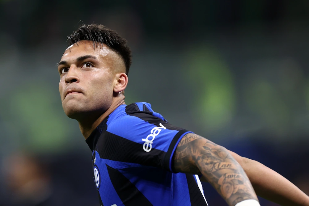 Lautaro Martinez, Inter - looking for birds